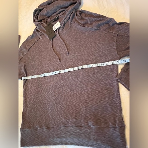 Gibsonlook Raglan Hoodie - Picture 6 of 10